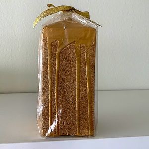 3/$25 ⭐️ Gold Sparkly Pillar Candle